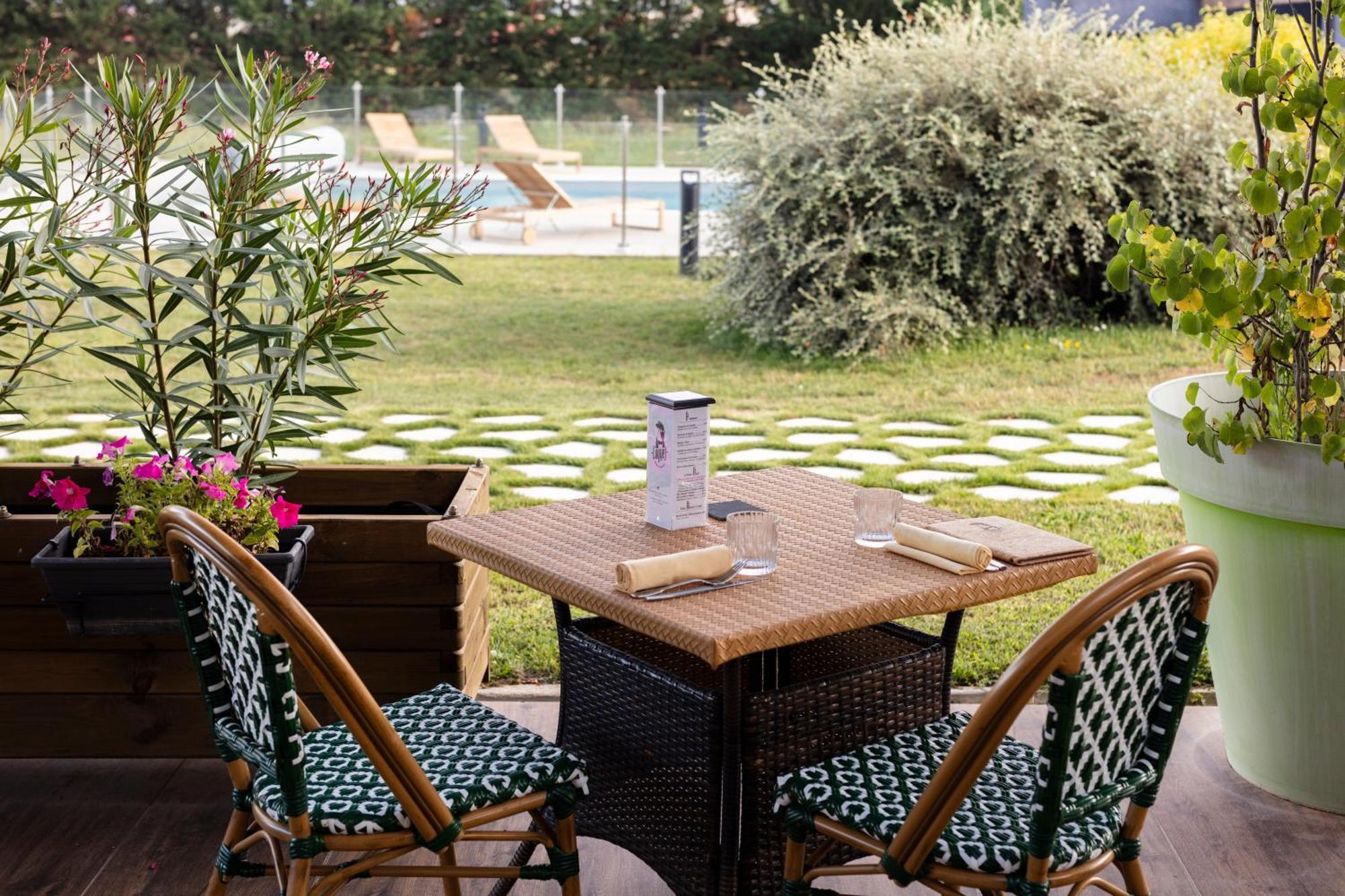 Artemis Hotel & Spa Bistro Coquet Brioude Kültér fotó