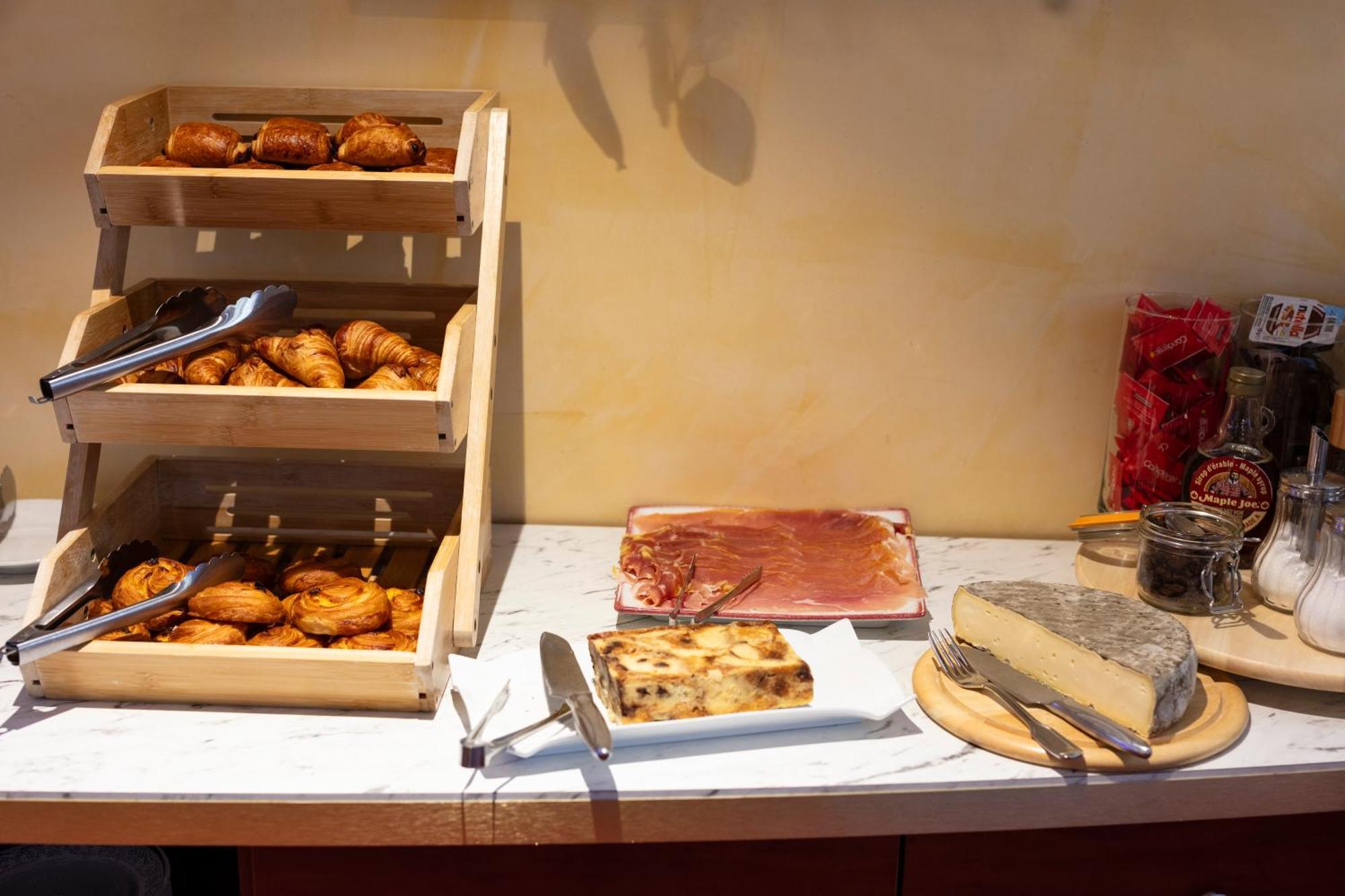 Artemis Hotel & Spa Bistro Coquet Brioude Kültér fotó